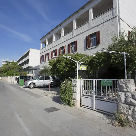 Apartments Lukrecia Hvar Town Exterior photo
