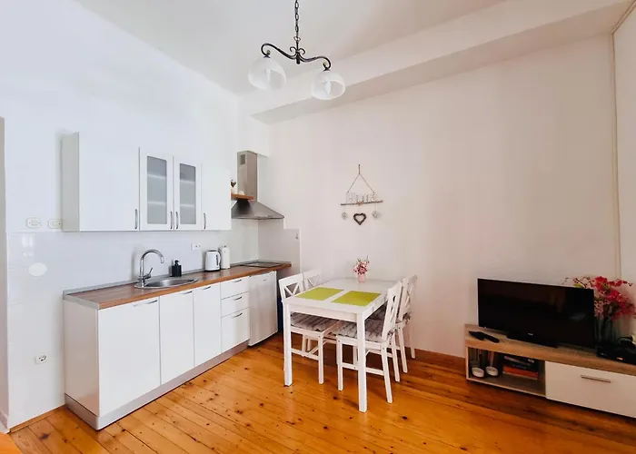 Apartments Lukrecia