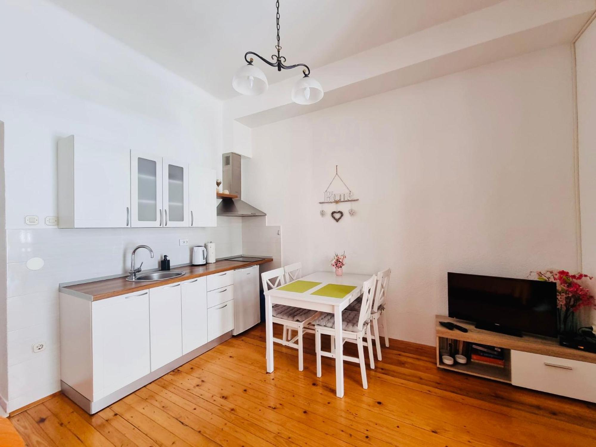 Lukrecia Apartment